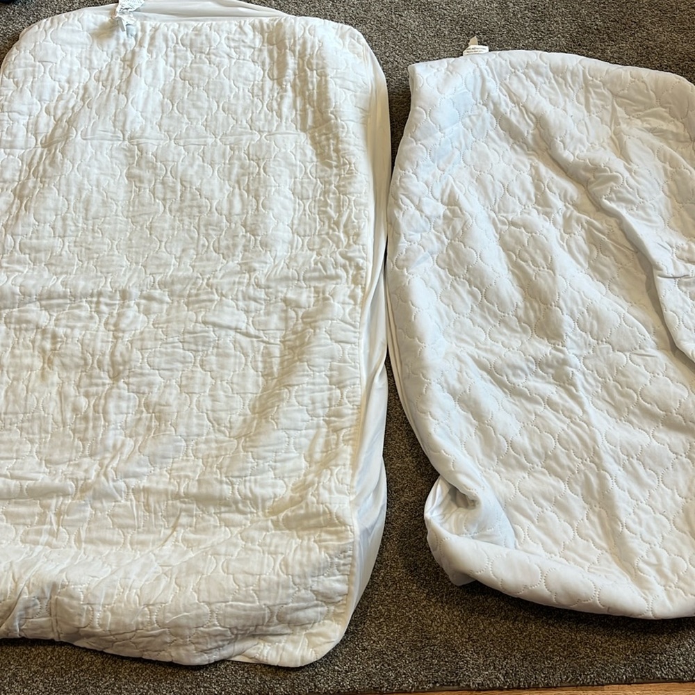 Infant crib mattress cover Sealy